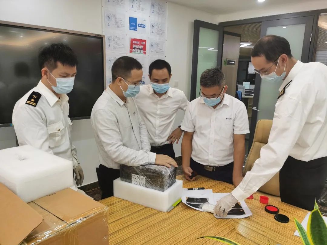 中港<a href='http://www.cqstc.com.cn' title='危險(xiǎn)品海運(yùn)' >危險(xiǎn)品海運(yùn)</a>